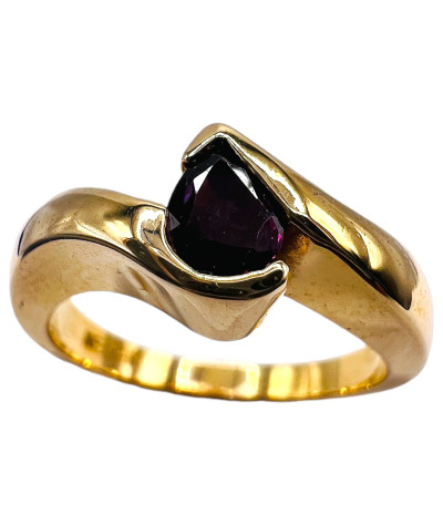 Natural Ruby Ring 14K Yellow Gold - size 6.75