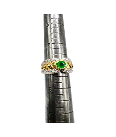 Solitaire Emerald Diamond Band Ring - size 7