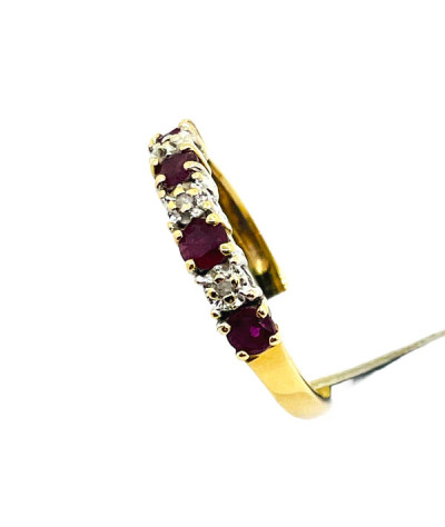 Genuine Ruby Diamond 10K Gold Ring - size 5 1/2