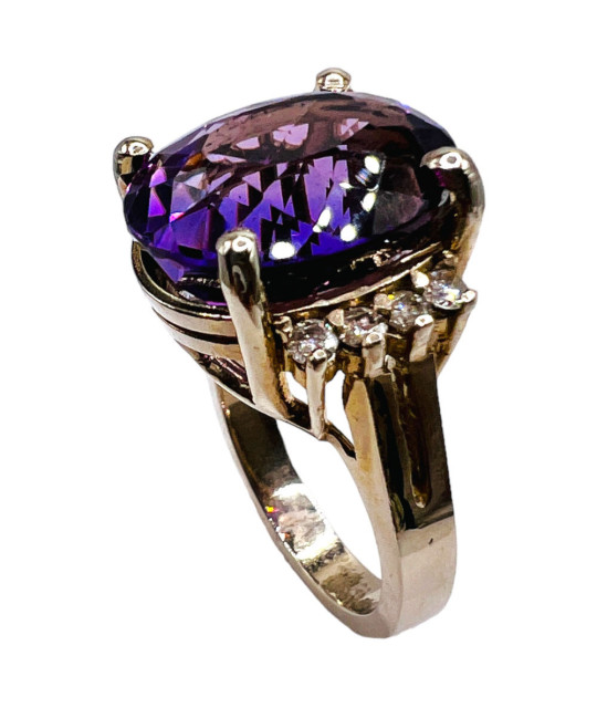 Amethyst Diamond Ring 14k White Gold size 6.5