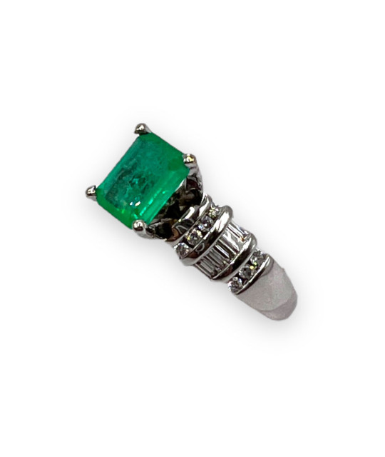 Emerald Diamond Band Ring 14k White Gold - size