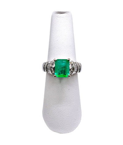 Emerald Diamond Band Ring 14k White Gold - size