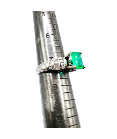 Emerald Diamond Band Ring 14k White Gold - size