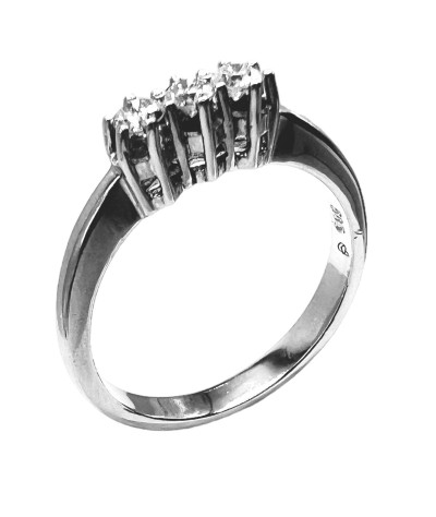 Three Diamond 10k White Gold Band Ring - size 6.5