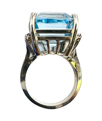 Blue Topaz Diamond Ring 14k White Gold - size 6