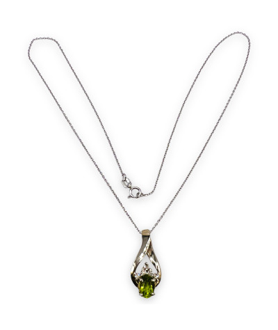 14k White Gold Diamond & Peridot Slide Pendant Necklace