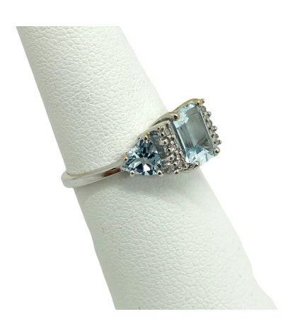 Diamonds & Blue Aquamarine Ring 10k Solid White Gold